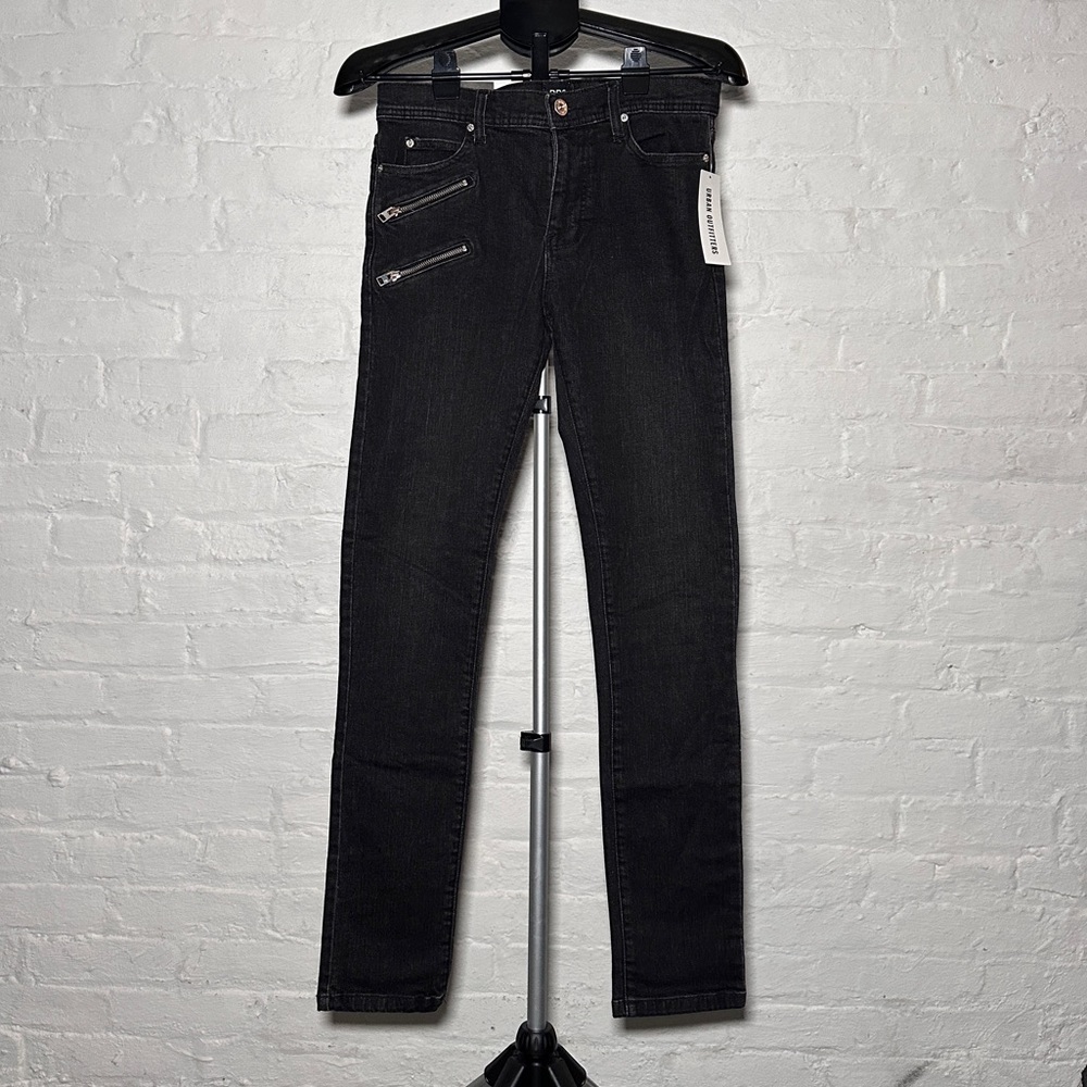 BDG skinny stretch black washed jeans 30x32 zipper